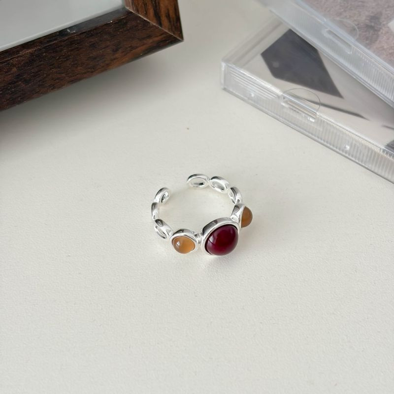 Серебряное кольцо с жемчугом ASUZ02142