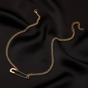 Золотистая цепочка с подвеской-булавкой и сияющим напылением 1J12308CJJ