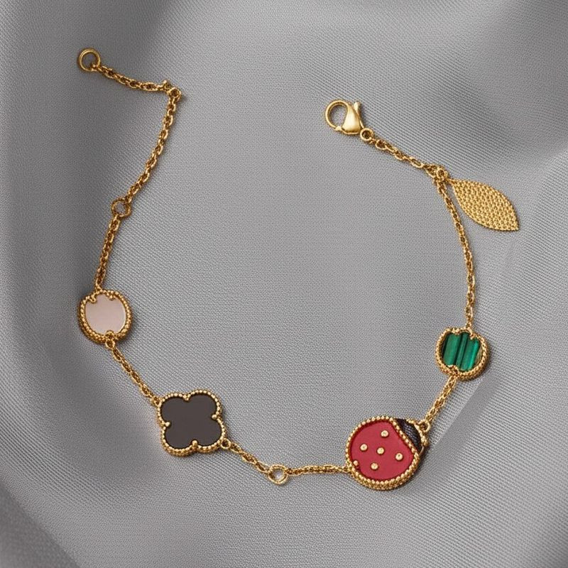 Браслет с подвесками-символами и цветной эмалью 1J11948CJJ Браслет с подвесками-символами и цветной эмалью 1J11948CJJ