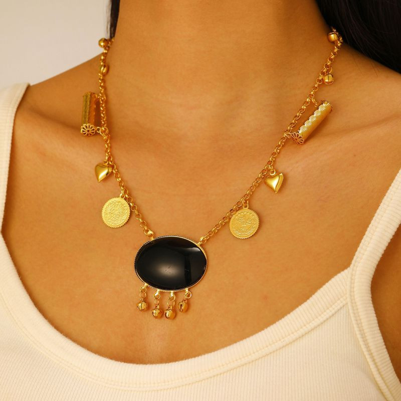 Золотистая цепочка с крупным бирюзовым камнем и монетами CJP43666