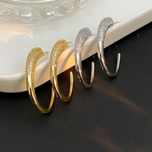Серьги-полукольца с кристальным градиентом CJL32470 Серьги-полукольца с кристальным градиентом CJL32470