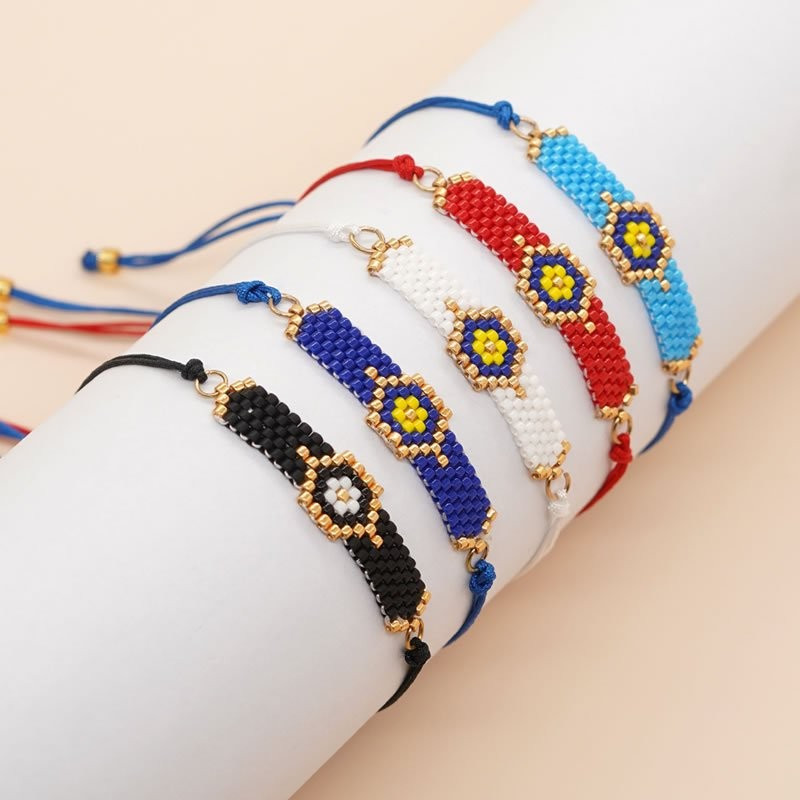 Браслет из бисера M97975