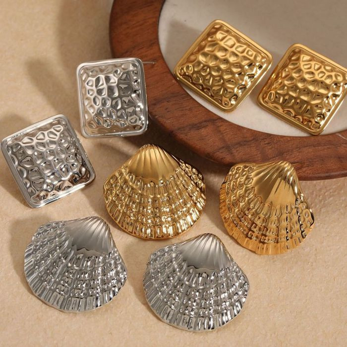 Серьги-пусеты Ракушки-гребешки фактурные CJM50557