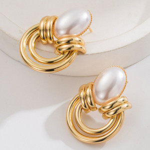 Элегантные серьги-пусеты с жемчугом CJN42895 Элегантные серьги-пусеты с жемчугом CJN42895