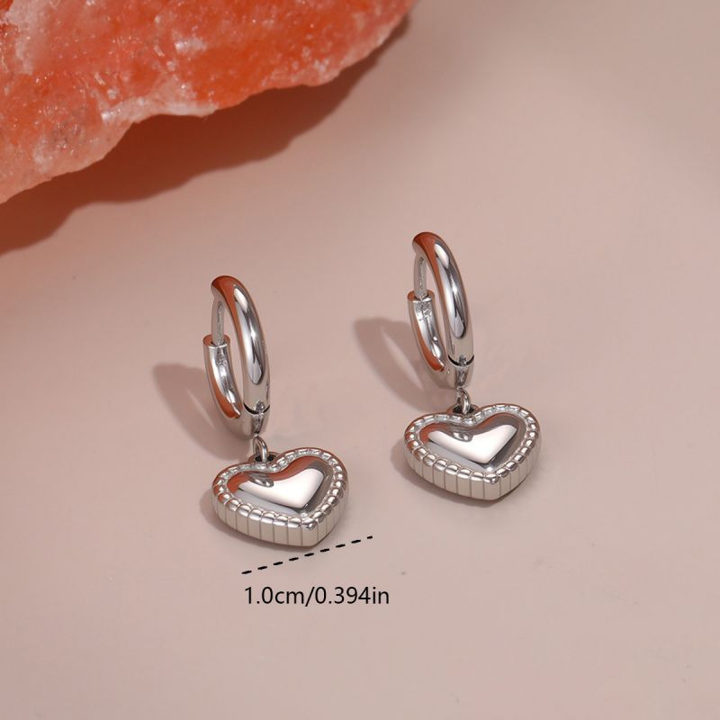 Серьги-кольца с подвесками-сердцами CJR63431