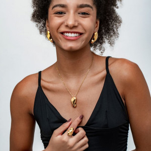 Золотистая цепочка с объемным овалом CJN91856