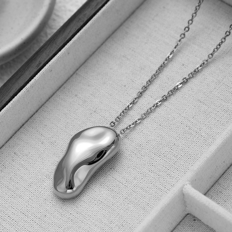 Золотистая цепочка с объемным овалом CJN91856