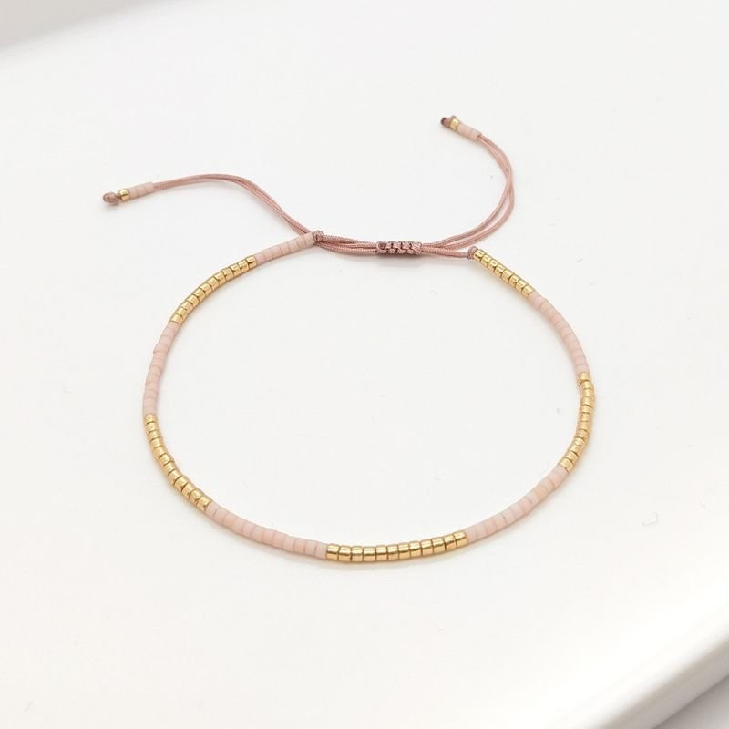 Браслет из бисера N85026