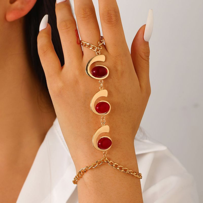 Браслет слейв трио черных опалов в золоте