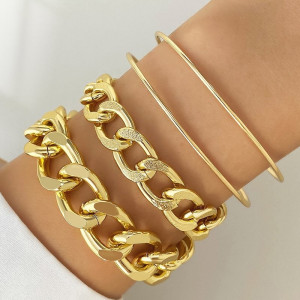 Комплект из 4 браслетов с изумрудными камнями CJD81211