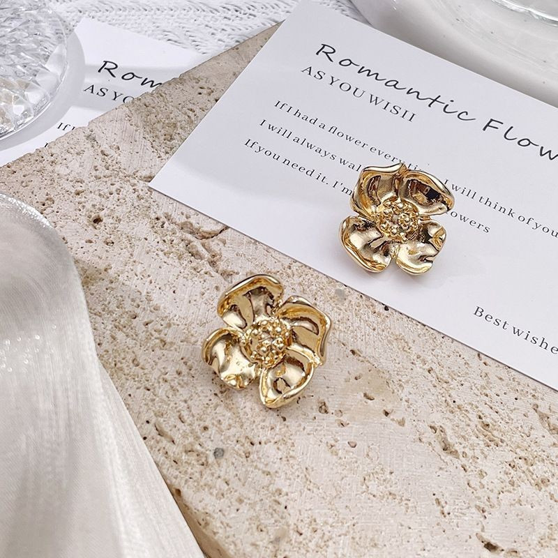 Декоративные серьги-пусеты Золотистые четырехлистники CJG24578