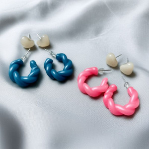 Набор ярких акриловых серег с витыми кольцами и сердцами J10022CJJ