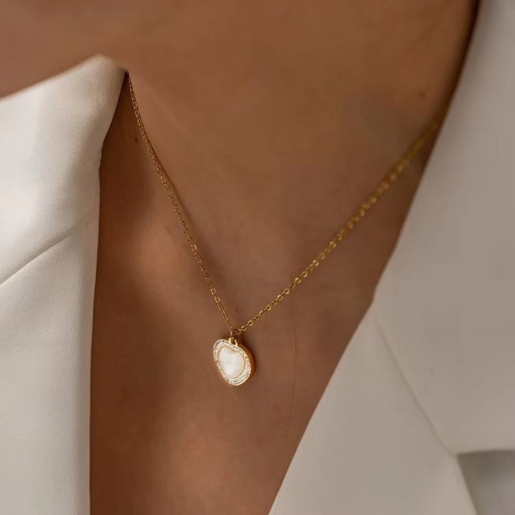 Романтичная цепочка с кулоном в форме перламутрового сердца J10899CJJ Романтичная цепочка с кулоном в форме перламутрового сердца J10899CJJ