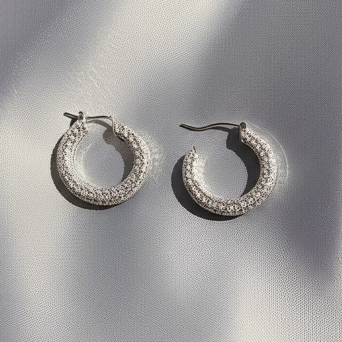 Серьги-кольца с кристаллами R40104MSK Серьги-кольца с кристаллами R40104MSK