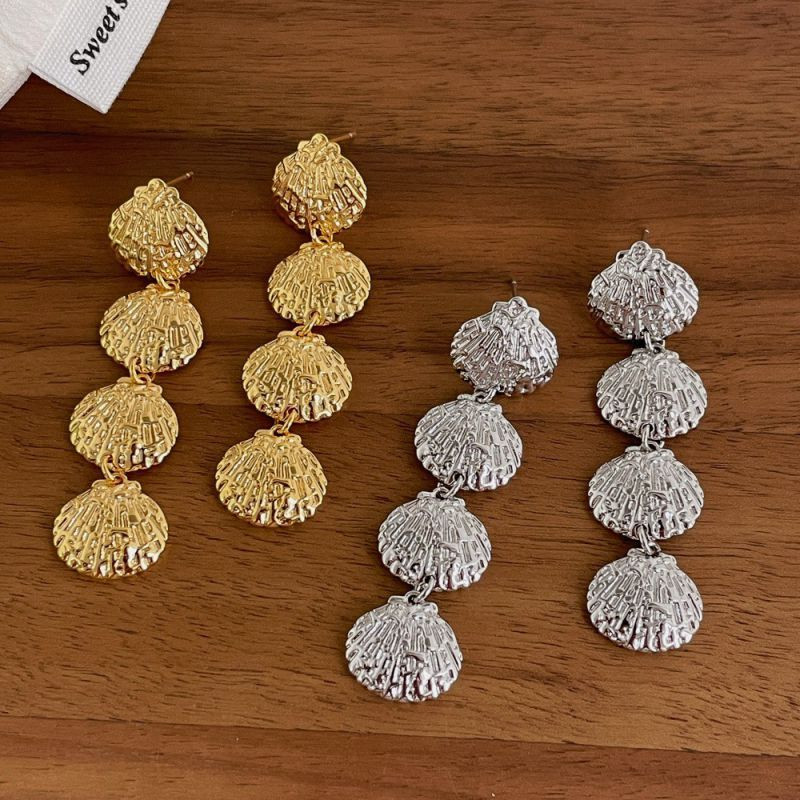 Классические серьги пусеты с вертикальной линией жемчуга CJN85975