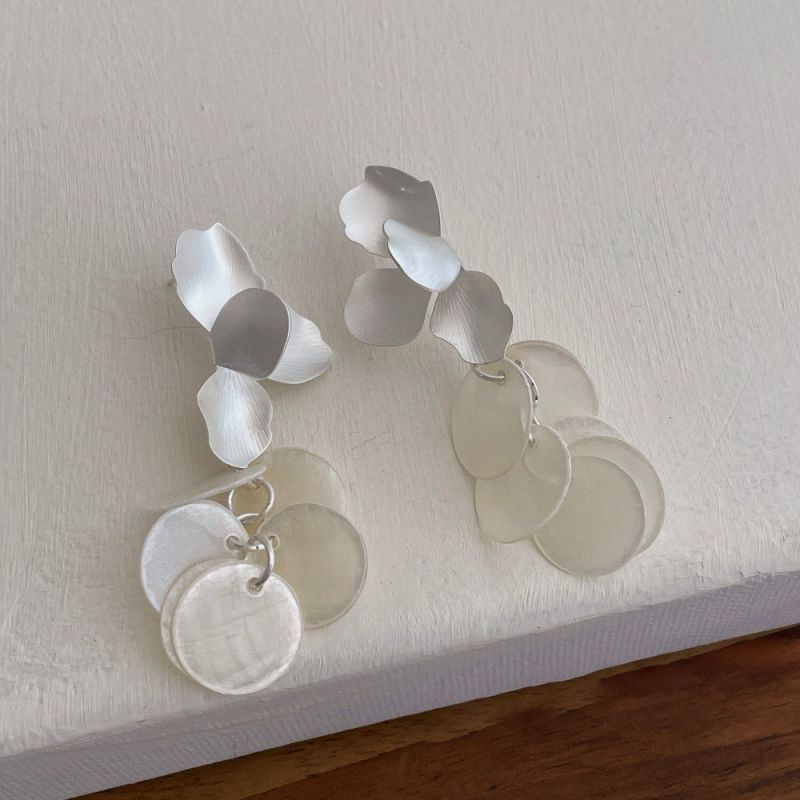 Воздушные серьги-пусеты в форме прозрачных цветов CJQ17493