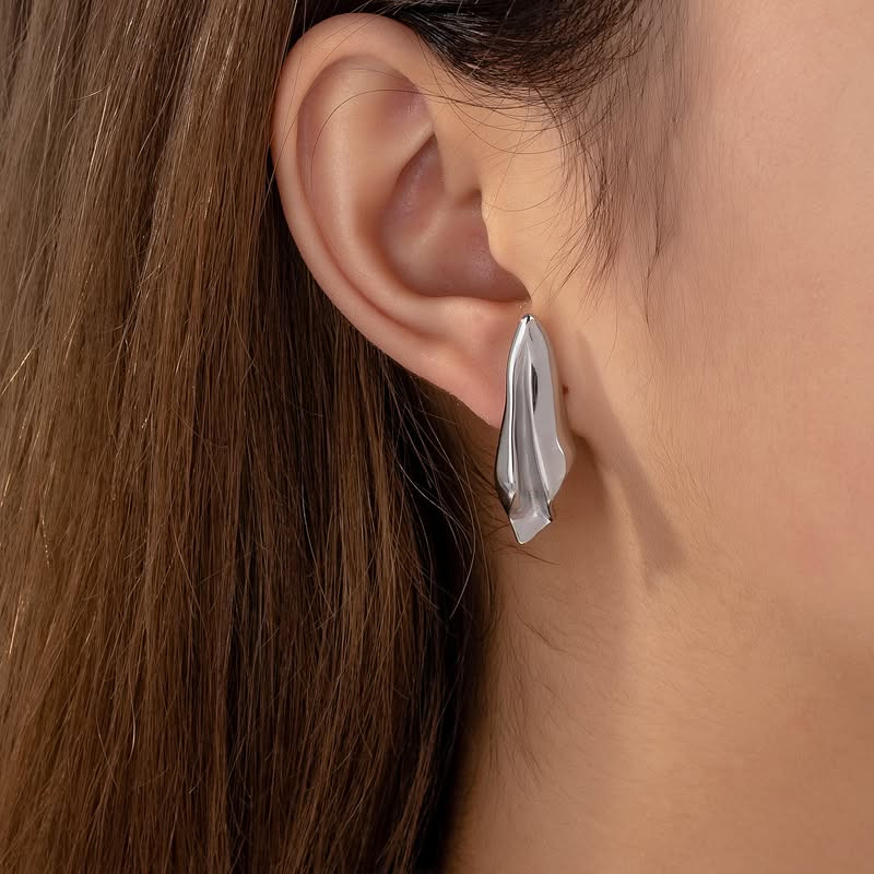 Серебристые серьги из меди в футуристичном стиле Крылья 1J11597CJJ