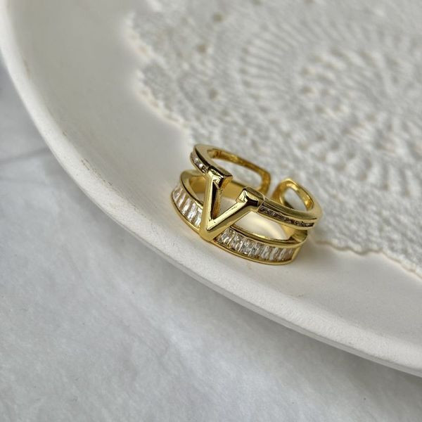 Ювелирное кольцо CJL46812