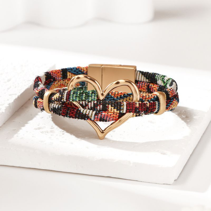 Жесткий браслет CJT05193