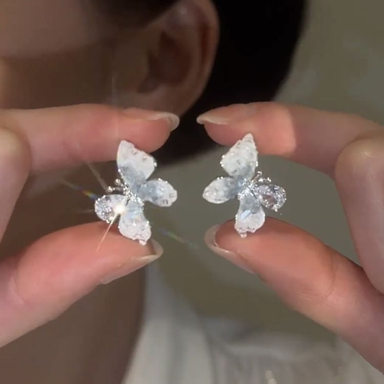 Серьги ювелирный сплав с серебряным гвоздиком J10601CJJ Серьги ювелирный сплав с серебряным гвоздиком J10601CJJ