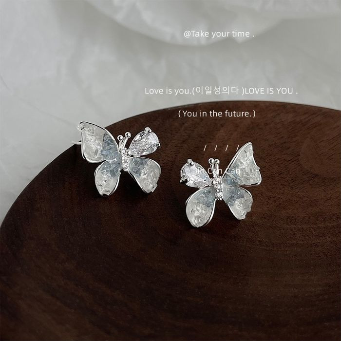 Серьги-пусеты Прозрачные бабочки на серебряном штифте 1J10601CJJ Серьги-пусеты Прозрачные бабочки на серебряном штифте 1J10601CJJ