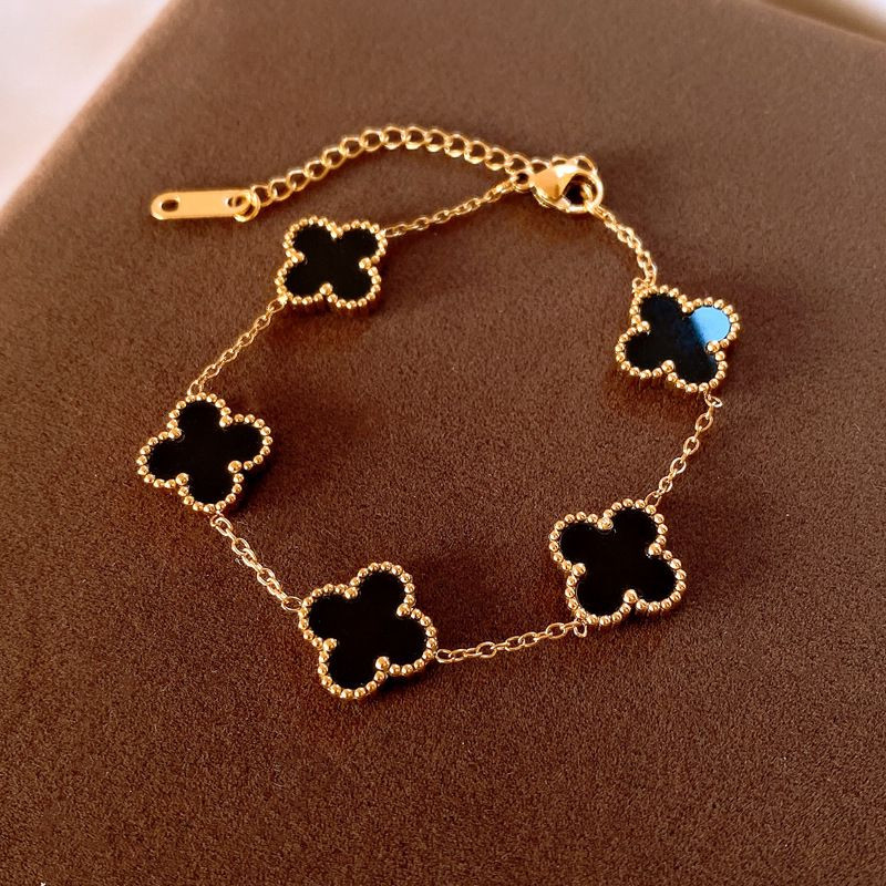 Браслет из титановой стали напыление золотом 1J12035CJJ Браслет из титановой стали напыление золотом 1J12035CJJ