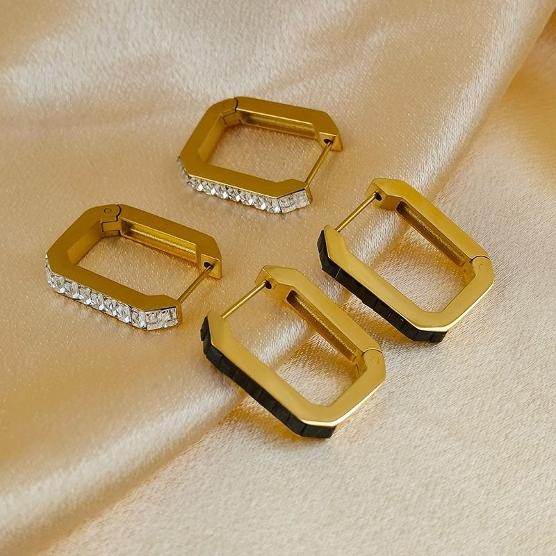 Прямоугольные серьги-конго с черной вставкой CJC95446