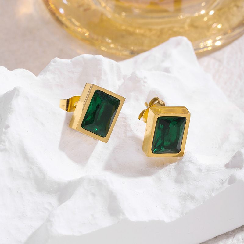 Серьги-пусеты Прямоугольники с изумрудным акрилом CJL89978 Серьги-пусеты Прямоугольники с изумрудным акрилом CJL89978