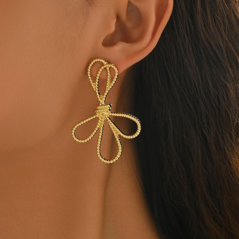 Серьги-гвоздики CJT17530