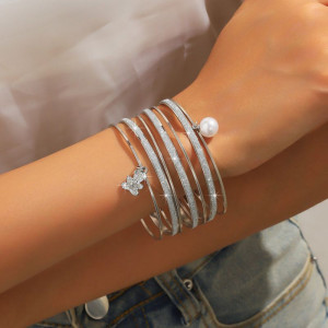 Жесткий браслет CJH52720 Жесткий браслет CJH52720