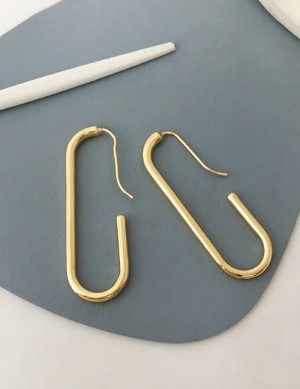 Лаконичные серьги-конго вытянутой прямоугольной формы Z27979 Лаконичные серьги-конго вытянутой прямоугольной формы Z27979