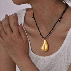 Золотистая цепочка с каплевидным кулоном CJL91423