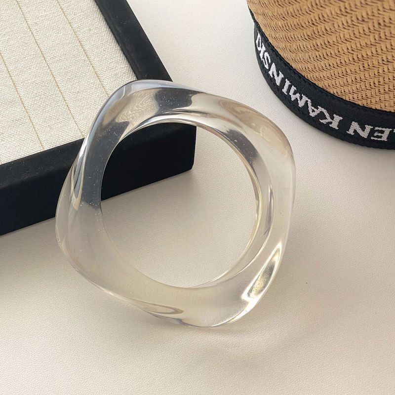 Жесткий браслет CJG62404 Жесткий браслет CJG62404