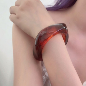 Браслет жесткий массивный из прозрачного акрила CJG62404 Браслет жесткий массивный из прозрачного акрила CJG62404