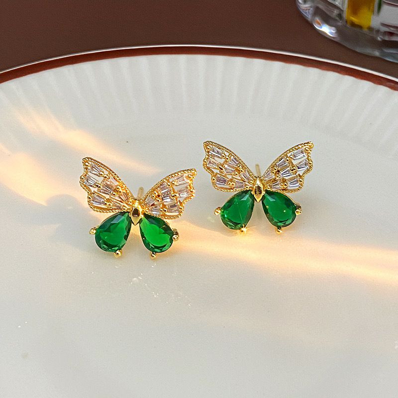 Серьги-бабочки с изумрудными кристаллами CJL32502 Серьги-бабочки с изумрудными кристаллами CJL32502