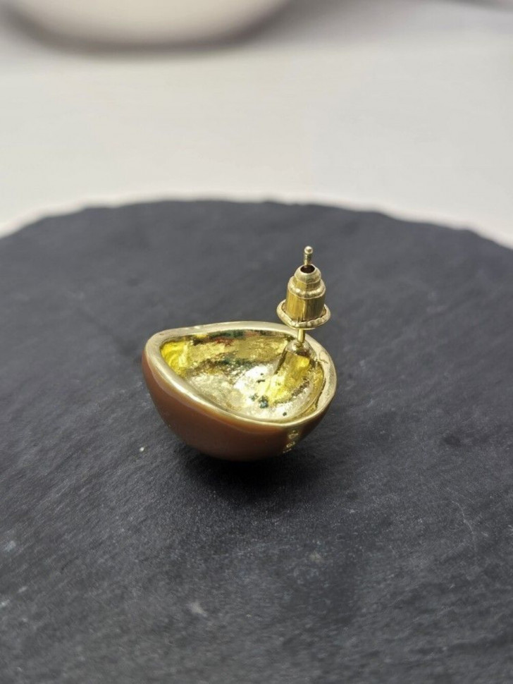 Серьги-пусеты Глянцевые сферы с золотой нитью и серебряным гвоздиком 1J10384CJJ