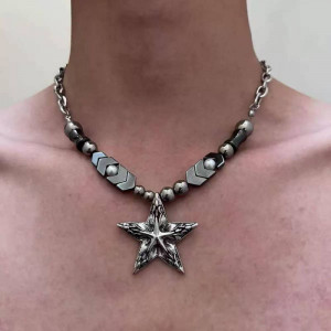 Колье со звездой и ключом CJZ43644