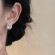 Серебряные серьги с овалом и цирконом ASUZ40357