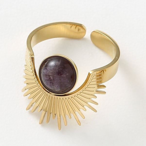 Кольцо с полукруглым веером и зеленым камнем CJL47065