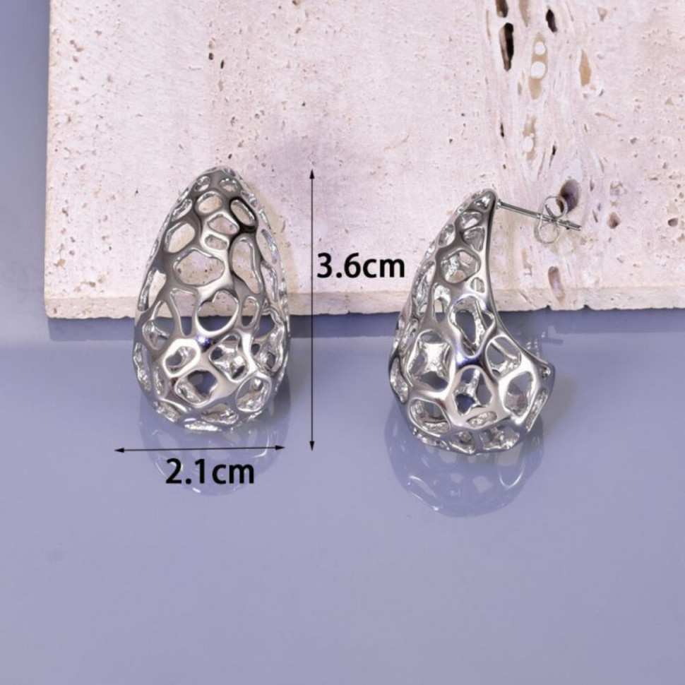 Золотистые ажурные серьги-пусеты CJH14875