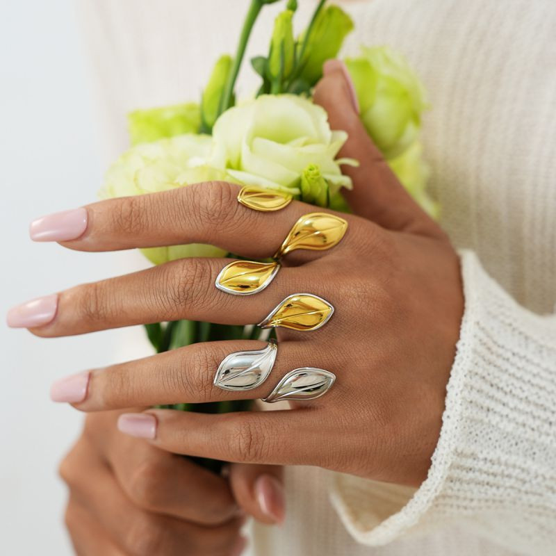 Фантазийное кольцо из стали с текстурой мятого металла CJT00837 Фантазийное кольцо из стали с текстурой мятого металла CJT00837