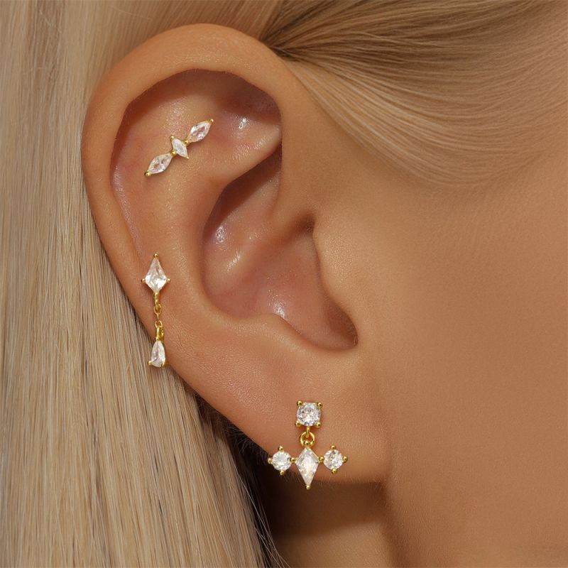 Пирсинг в уши CJG75881