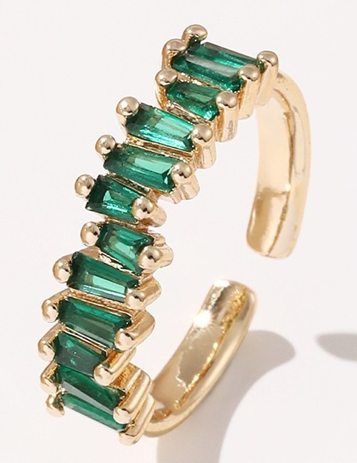 Кольцо-дорожка с изумрудными кристаллами багетной огранки U82297