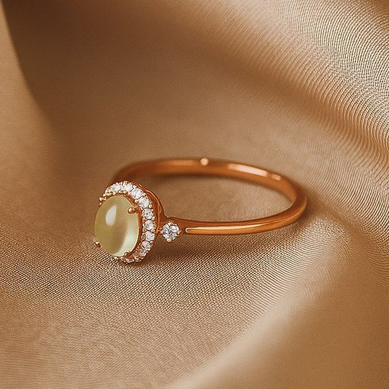 Тонкое медное кольцо с опаловым камнем и кристаллами 1J12263CJJ Тонкое медное кольцо с опаловым камнем и кристаллами 1J12263CJJ