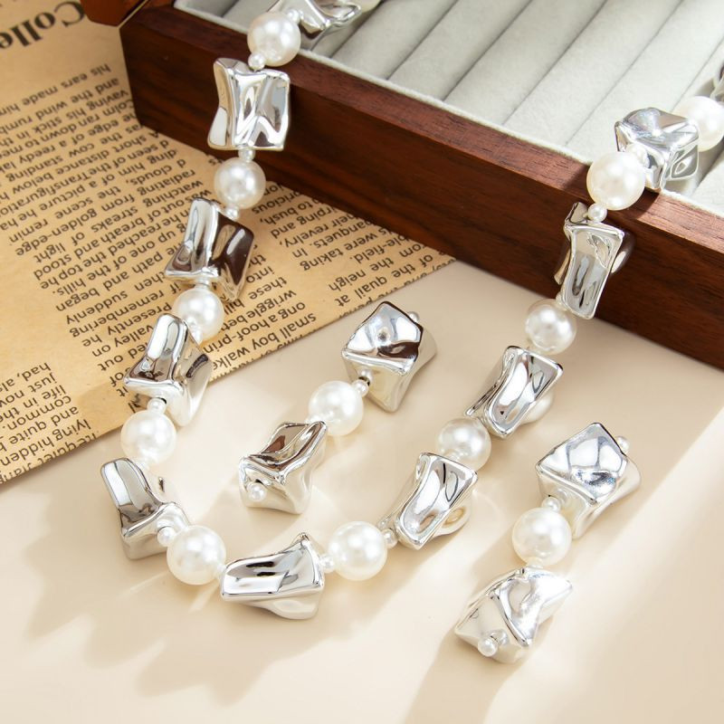 Подвеска с кулоном CJT25617