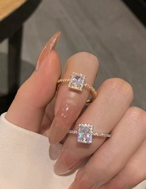 Ювелирное кольцо G33997 Ювелирное кольцо G33997