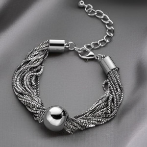 Фактурный браслет-жгут с центральным металлическим шаром 1J11770CJJ
