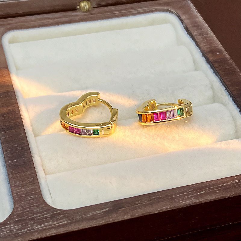 Серьги-конго с разноцветной дорожкой CJL32510