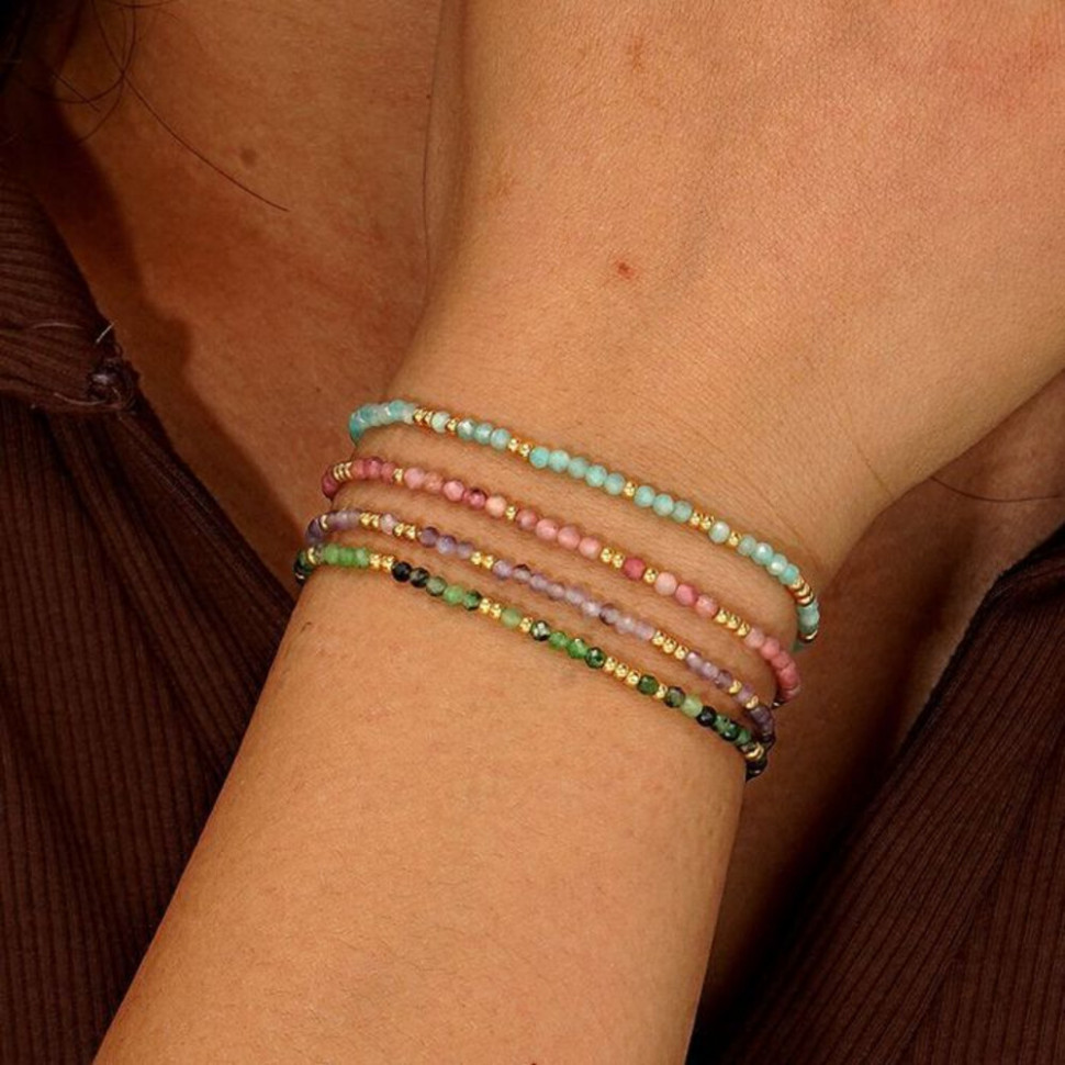 Браслет из мелкого разноцветного бисера CJH67791