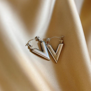 Серьги сталь CJH31960 Серьги сталь CJH31960